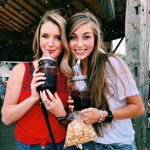 Meet your Posher, Maddie